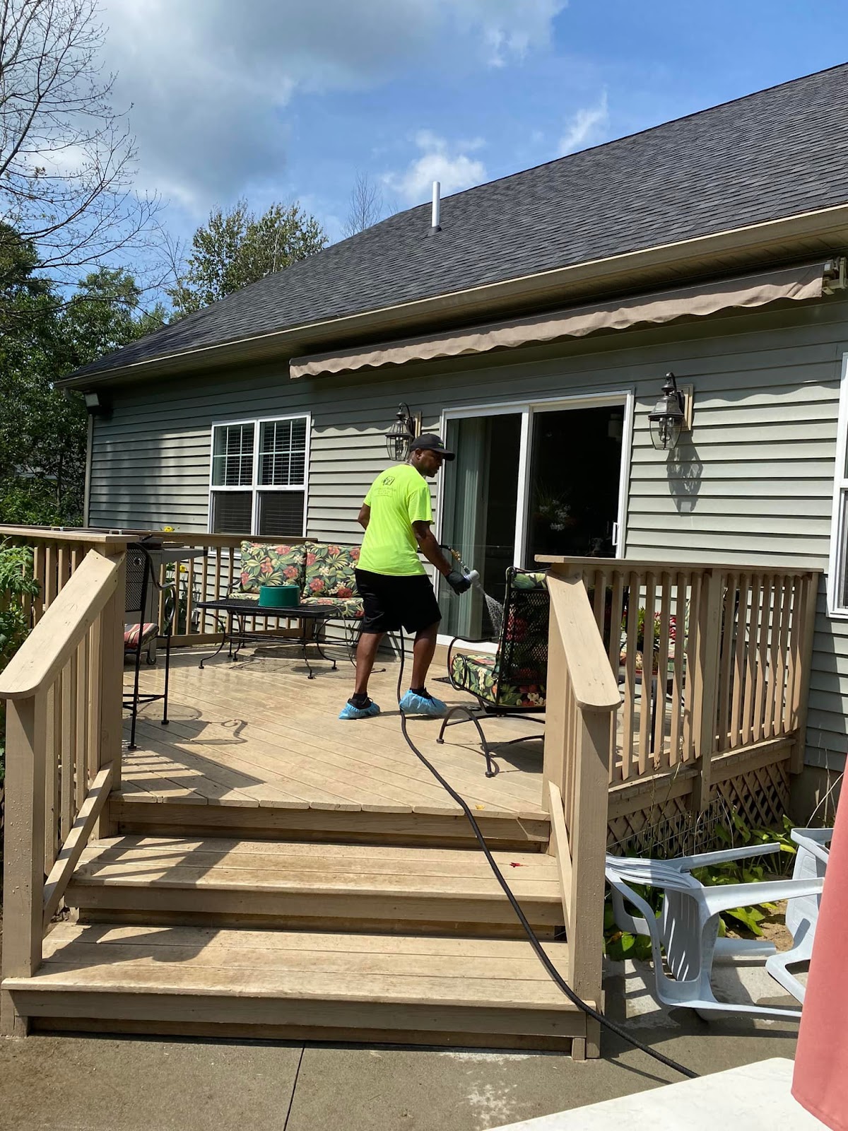 The Sanitizer Squad Pet Waste Removal, LLC - Photo 3