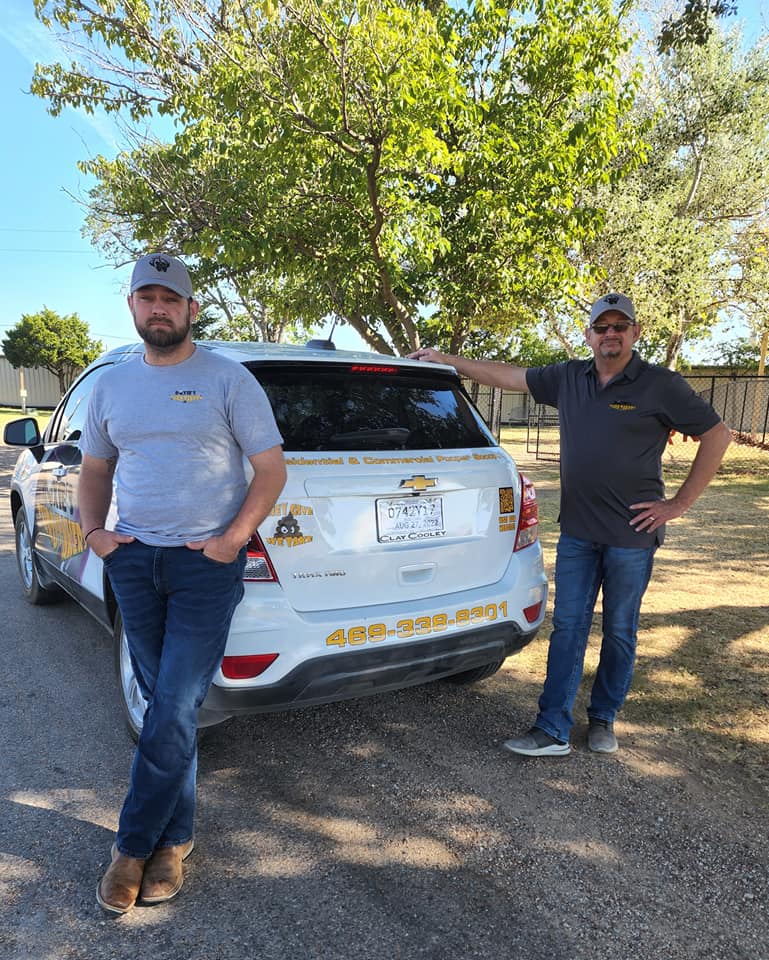 Roxie's Turd Takers - Photo 3