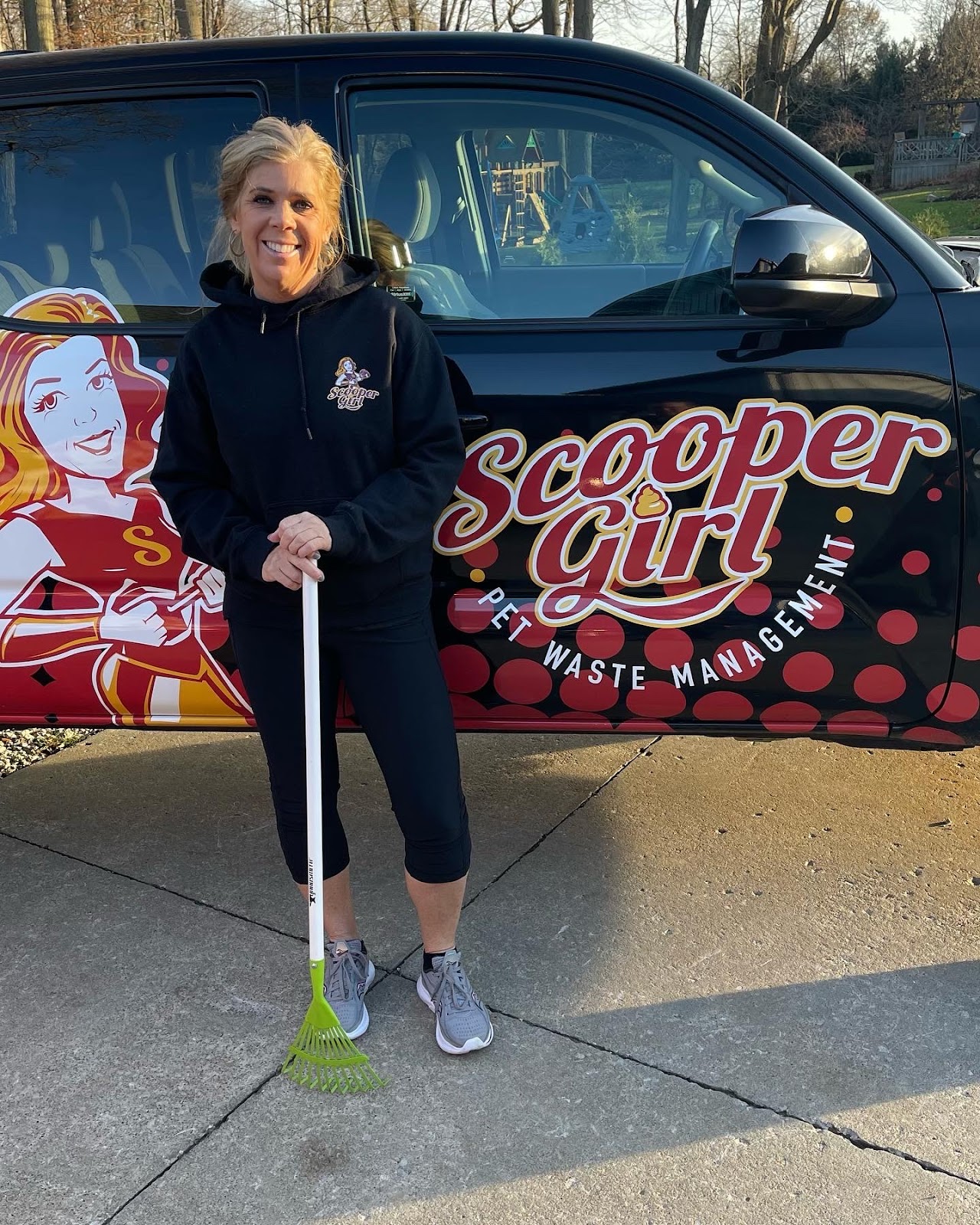 Scooper Girl - Photo 4