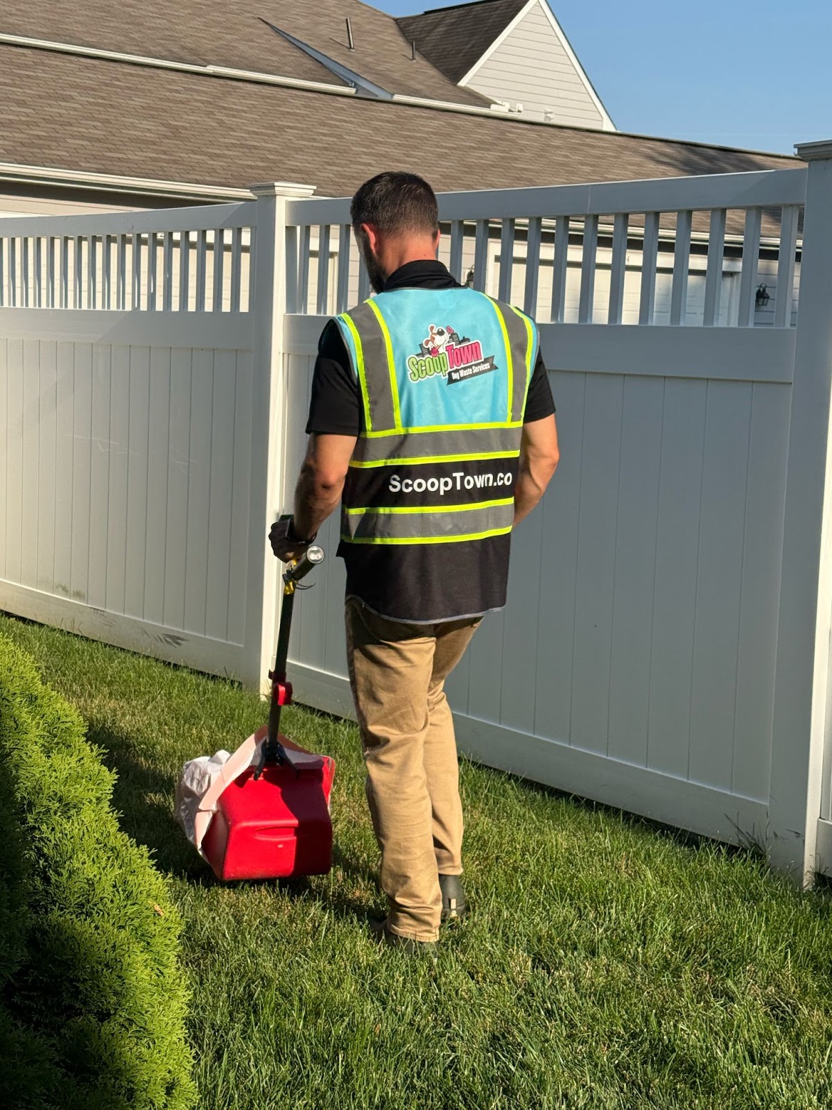 Scoop Town Dog Waste Removal - Poop Scooper