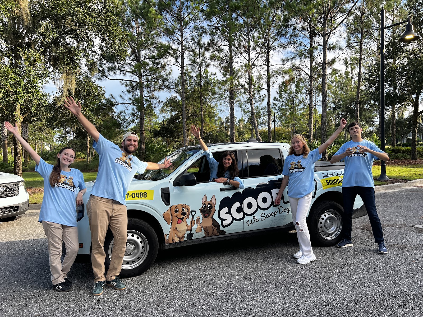 Scoopday - Jacksonville Dog Poop Scooper - Photo 2