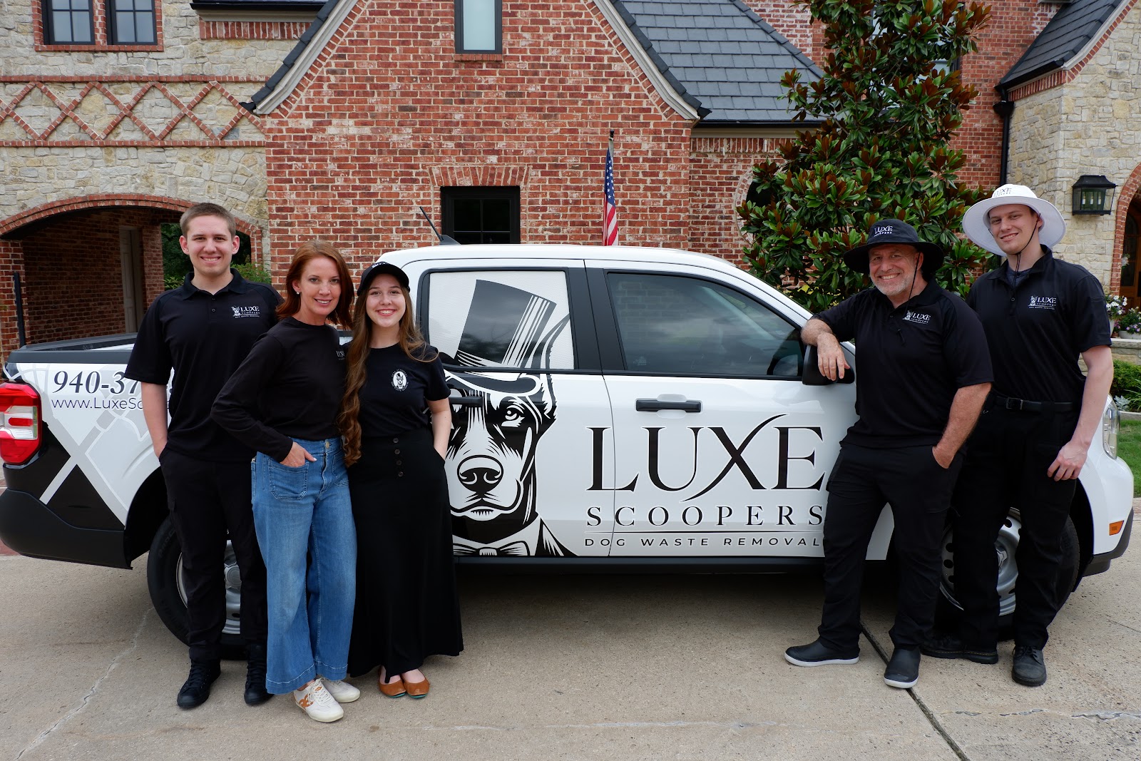 LUXE SCOOPERS DFW Dog Poop Waste Removal