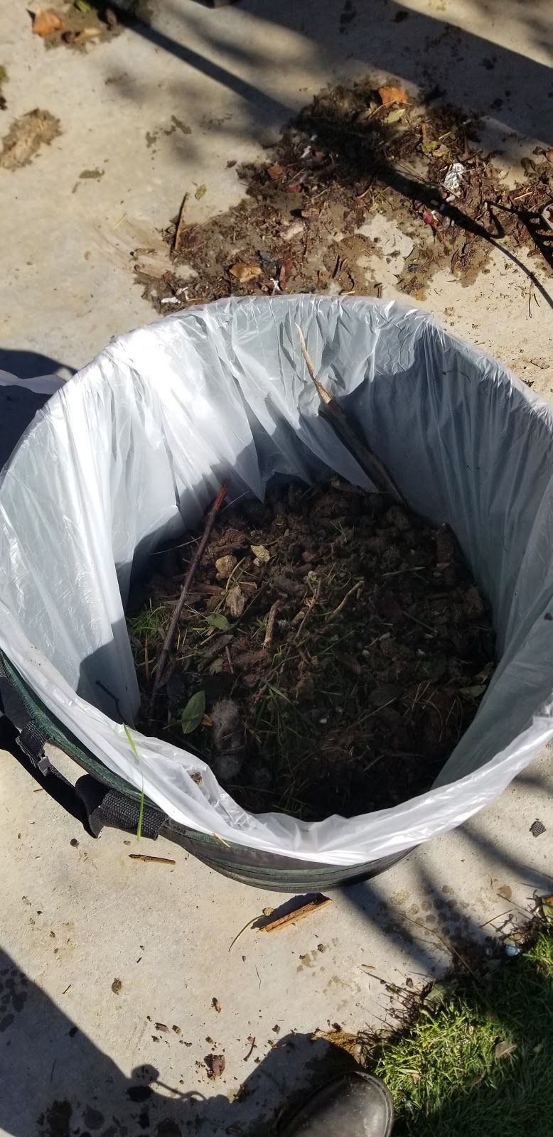 Super Pooper Scoopers - Photo 4