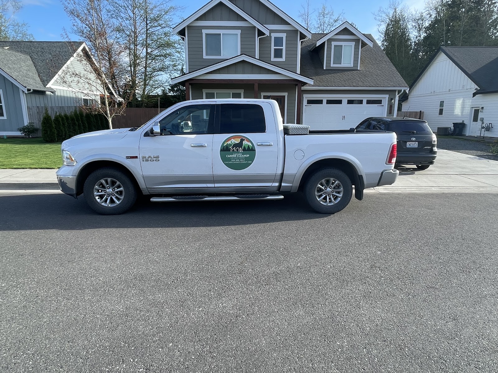 Cascade Canine Cleanup - Photo 2