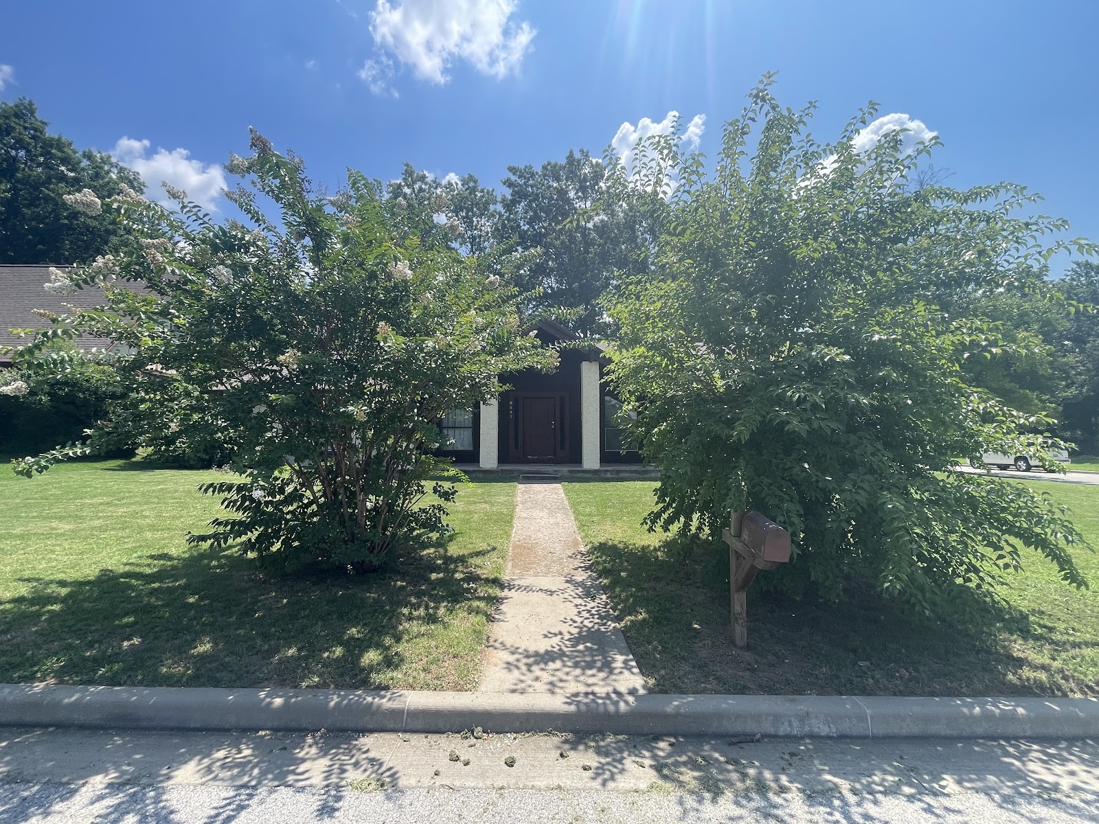 True Neighbor Mowing/Pet Waste Removal - Photo 4