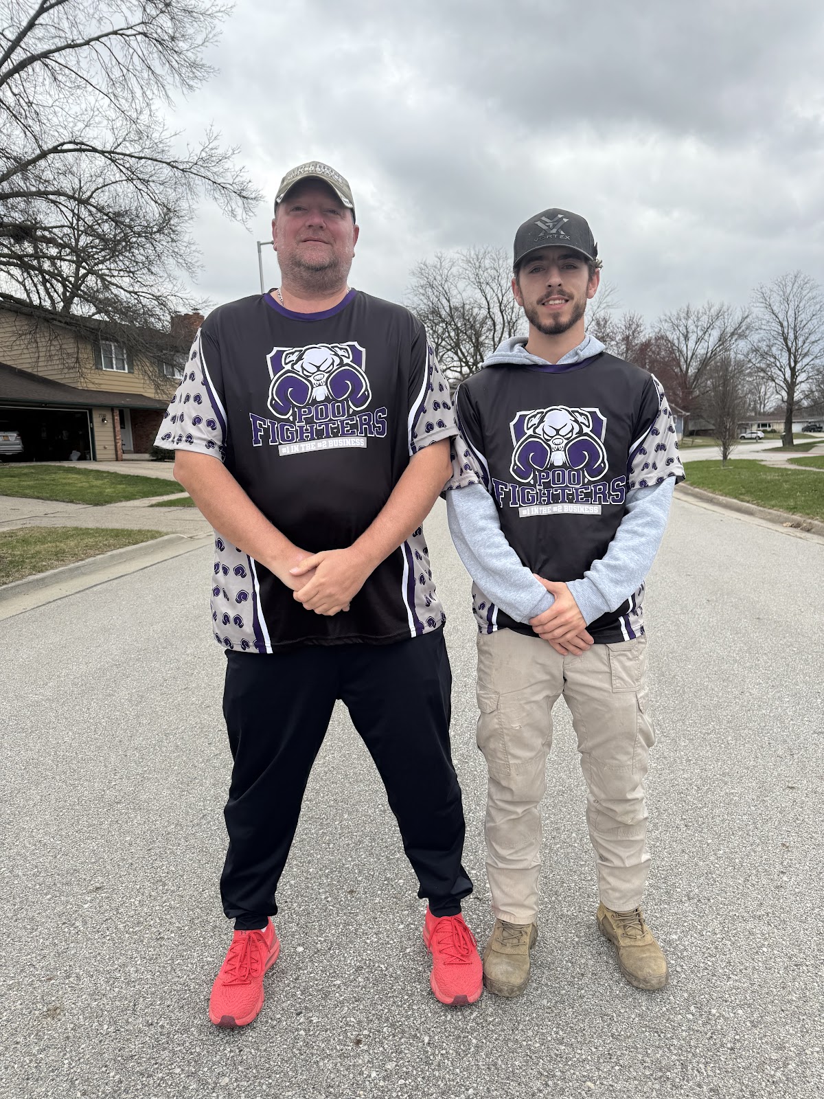 Poo Fighters - Photo 3