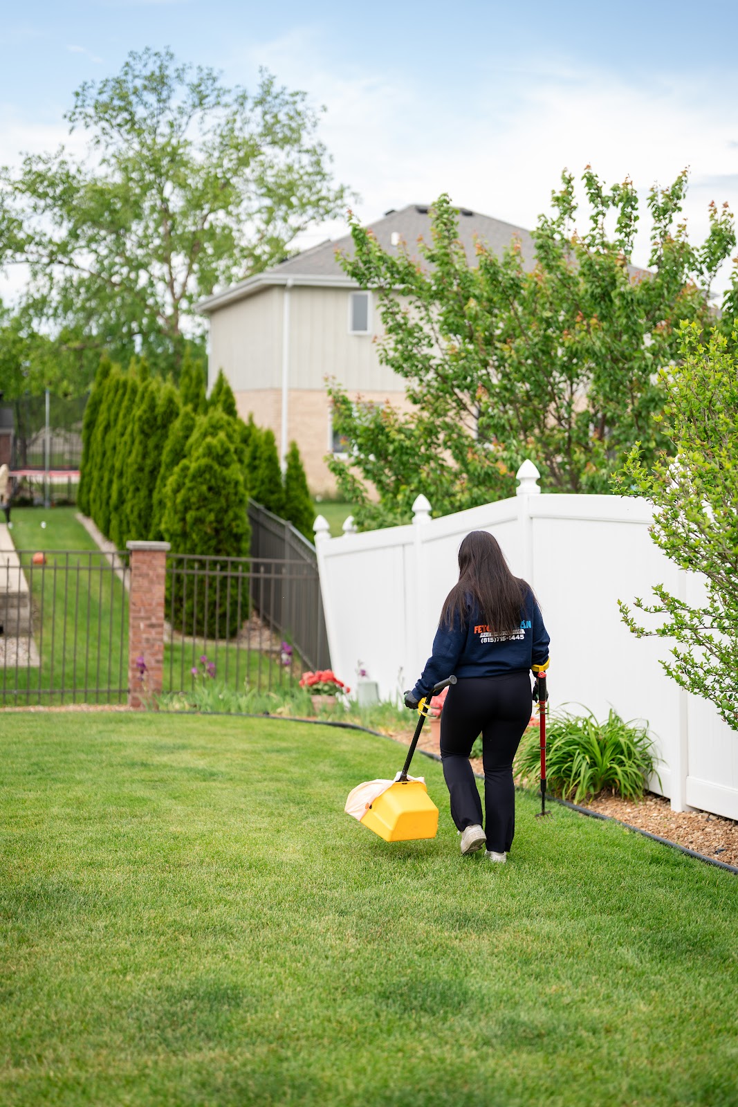 Fetch N Clean Dog Waste Removal - Photo 3