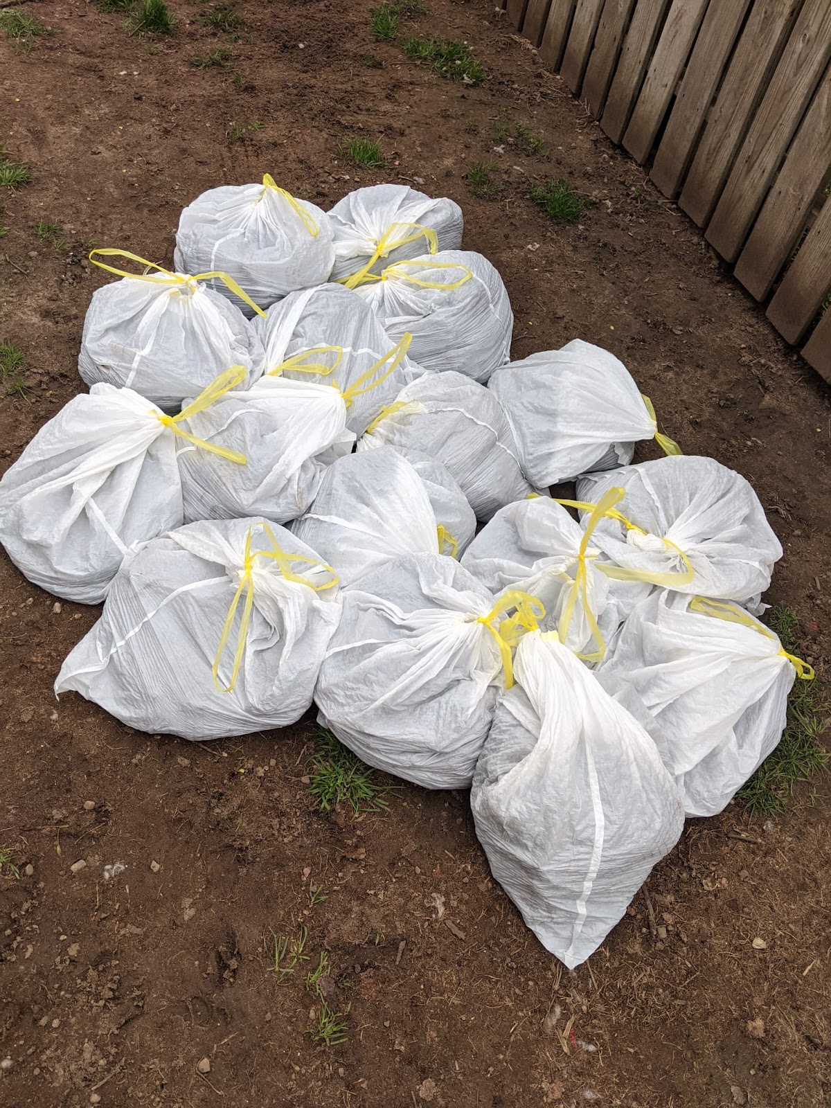 Fort Wayne Dog Poop Scoopers - Photo 2