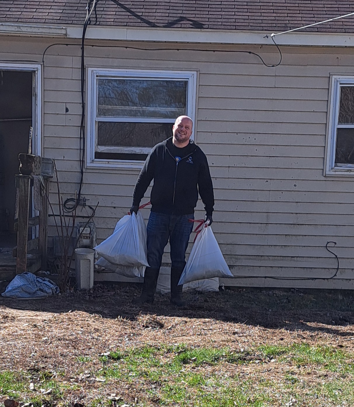 Poo Crew Task Force - Photo 2