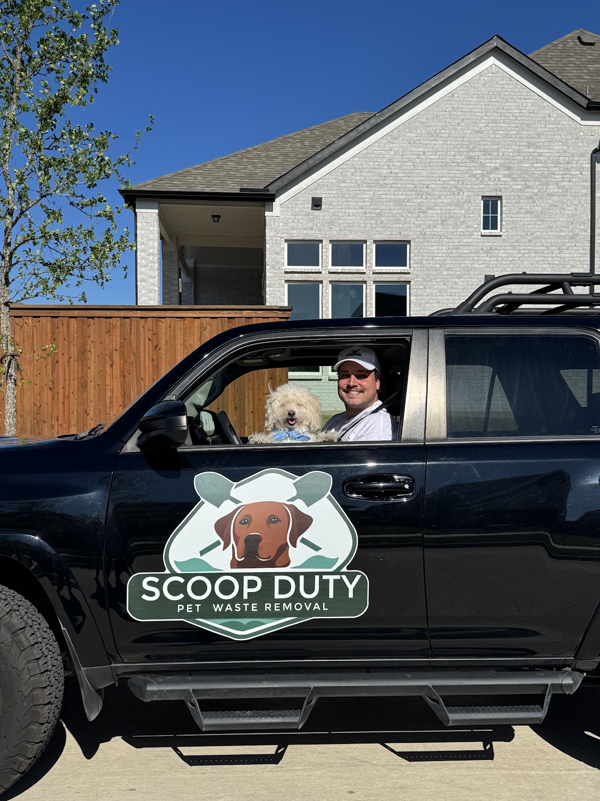 Scoop Duty - Photo 2