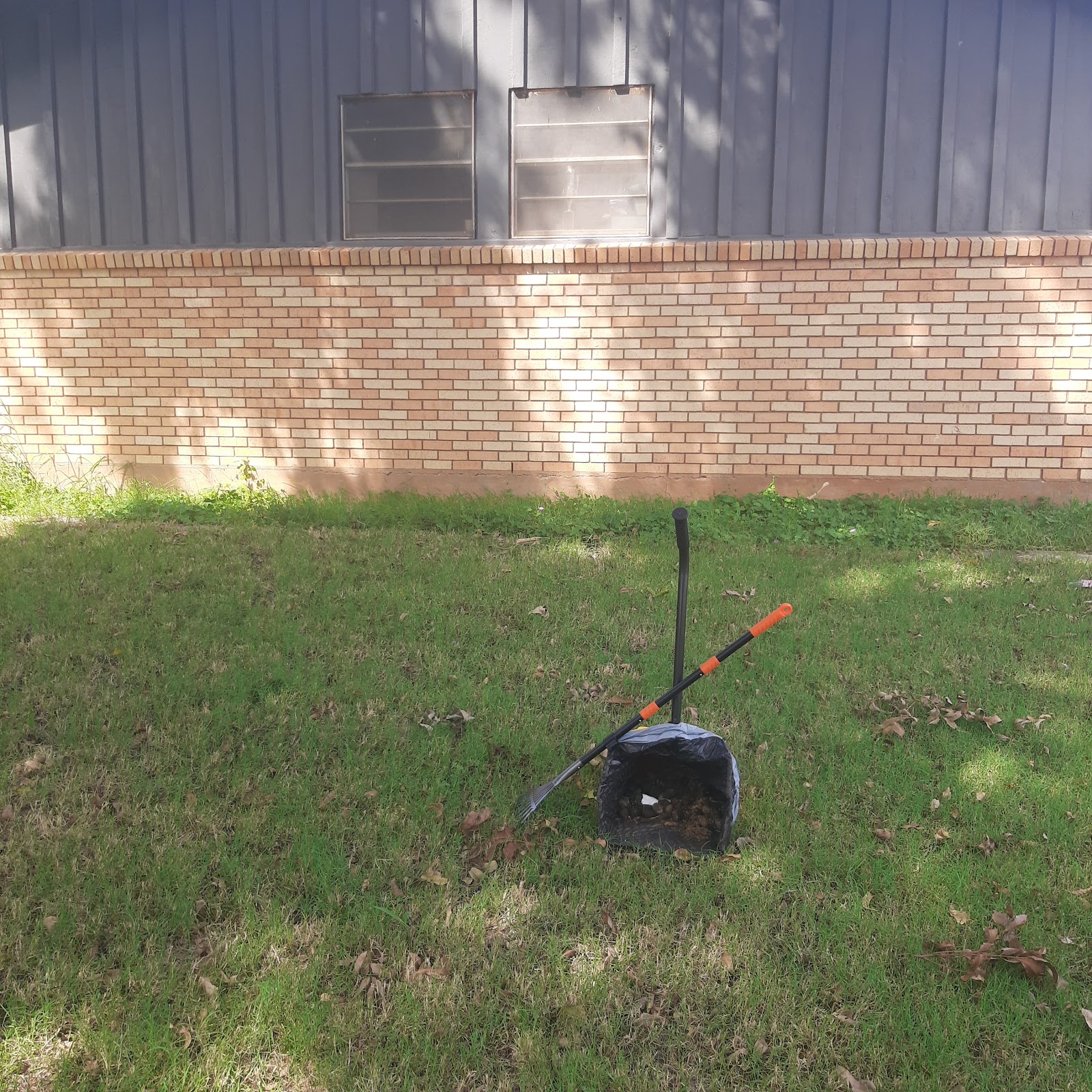 Poop Getters - Photo 4