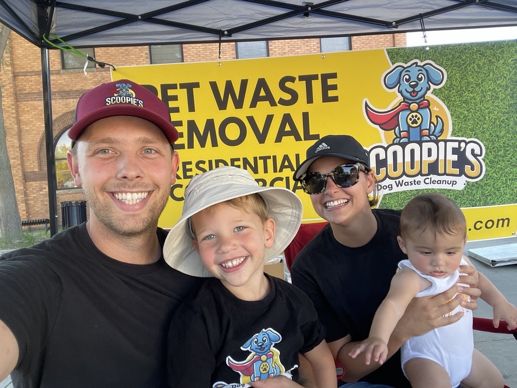 Scoopie’s Dog Waste Clean Up