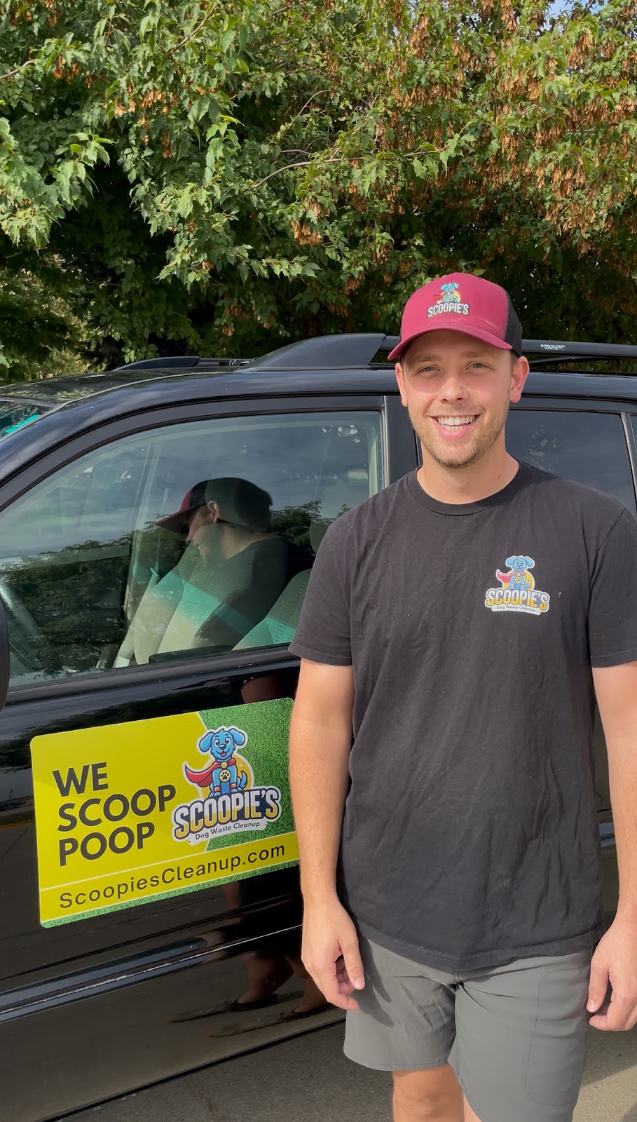 Scoopie’s Dog Waste Clean Up - Photo 4