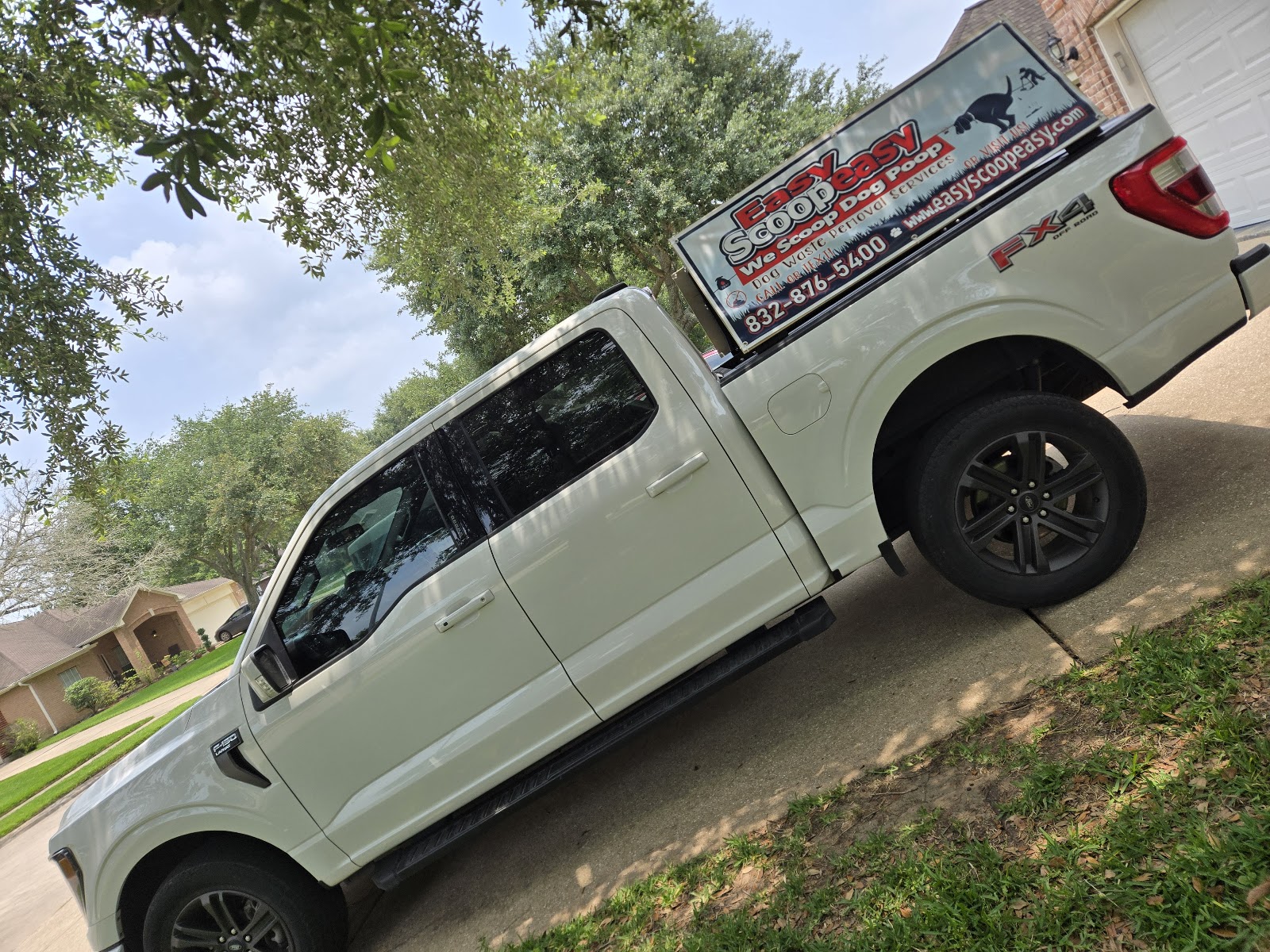 Easy ScoopEasy Pet Waste Removal Service