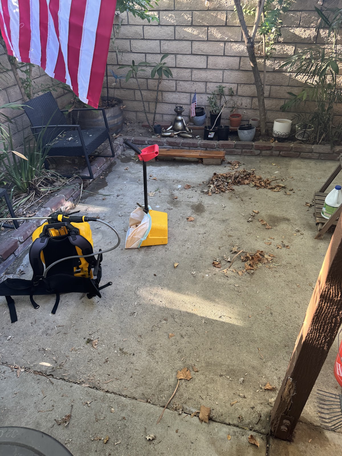 Poop Scoop Rescue - Photo 3