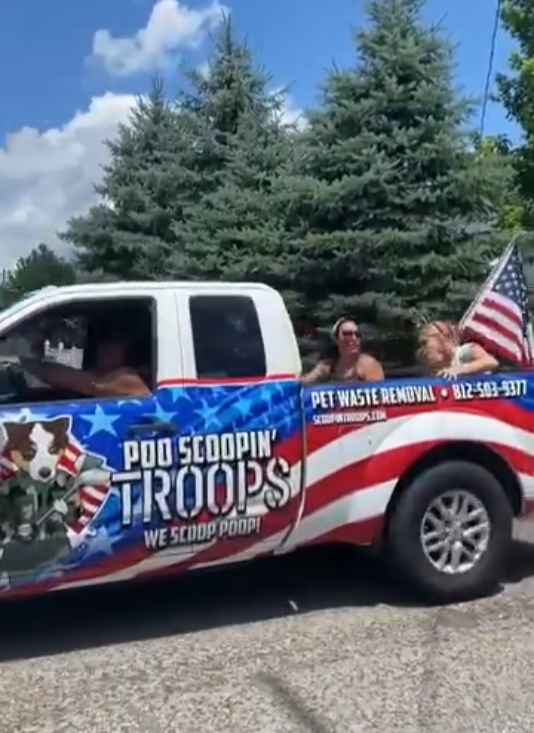 Poo Scoopin Troops - Photo 3