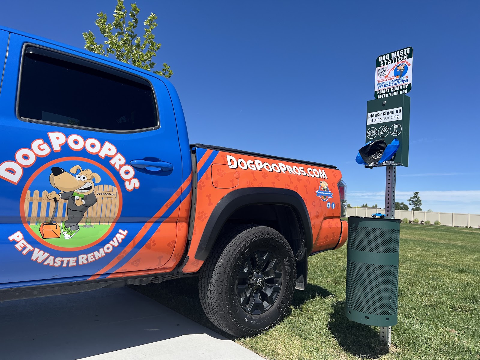 Dog PooPros Pet Waste Removal - Photo 2