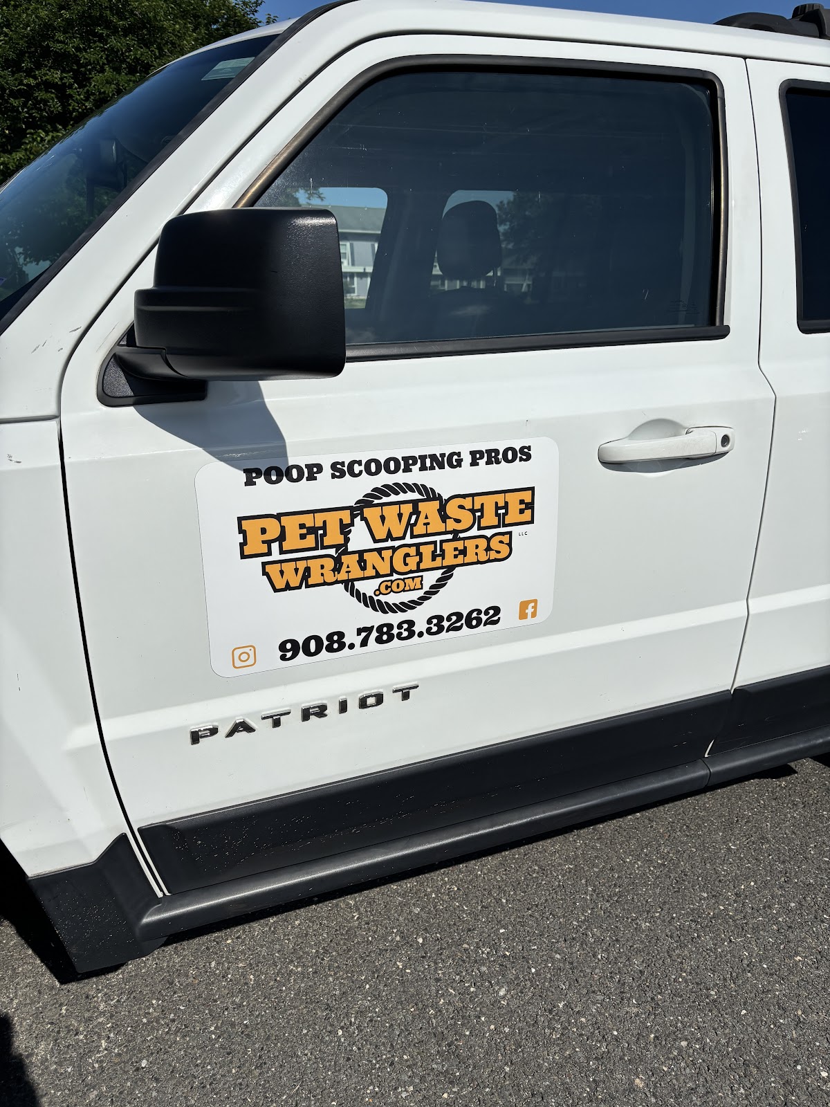 Pet Waste Wranglers - Photo 2