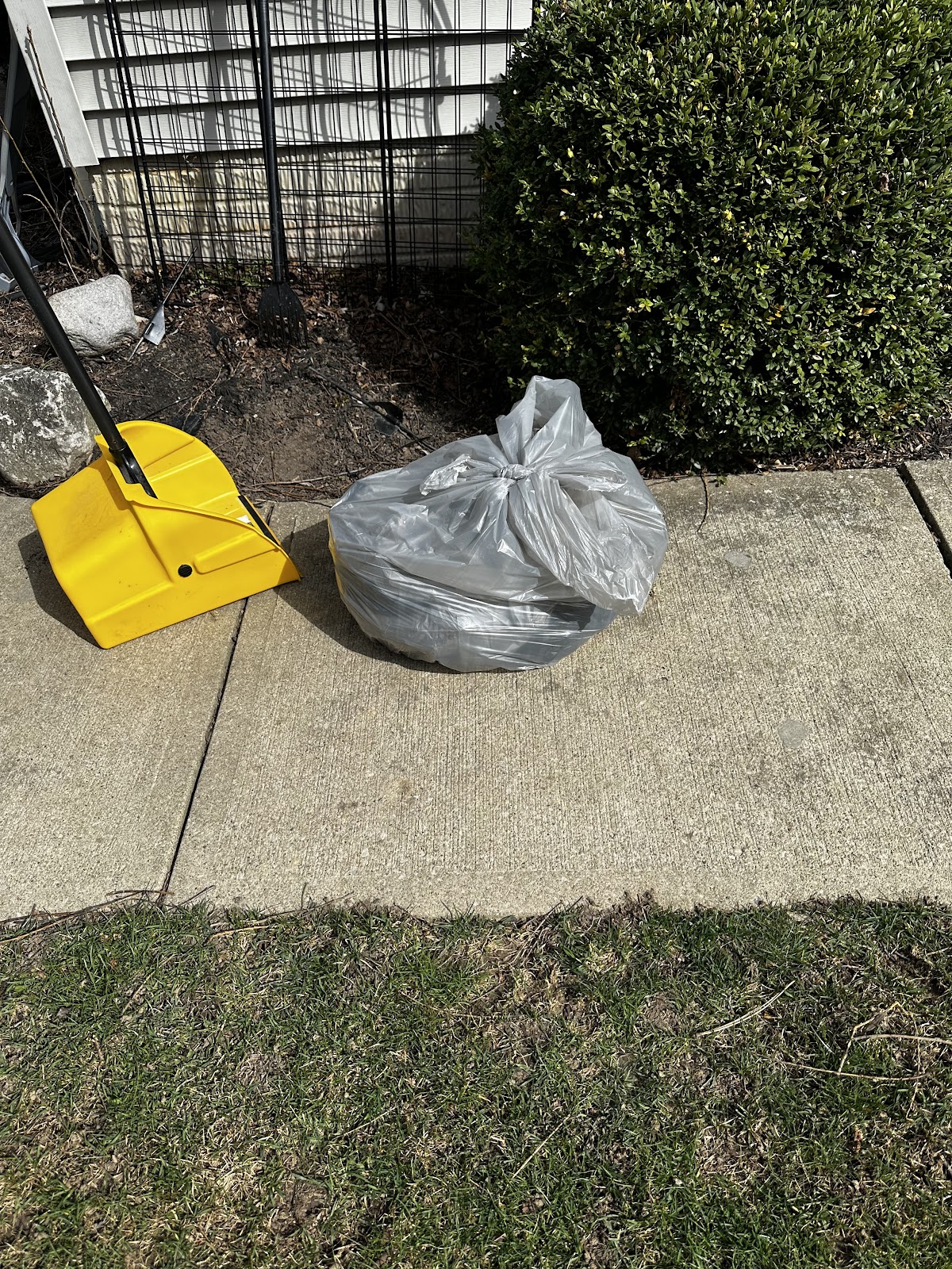 Super Pooper Scoopers - Photo 4