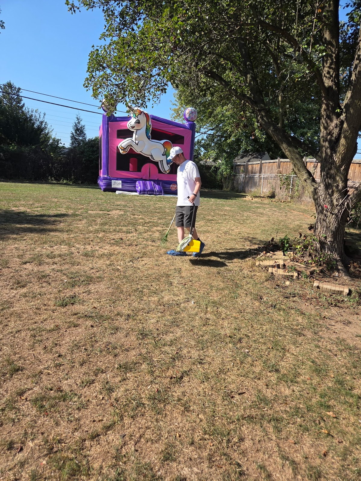 It's Ruff Pooper Scoopers - Photo 4