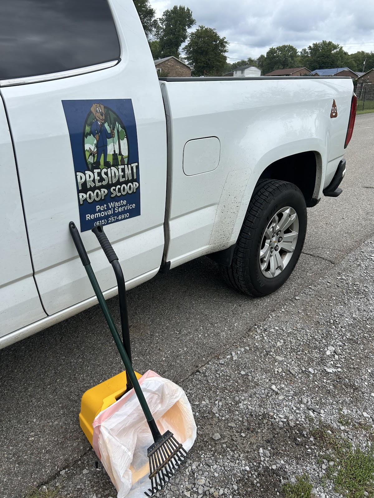President Poop Scoop - Tuscaloosa Pet Waste Removal Service