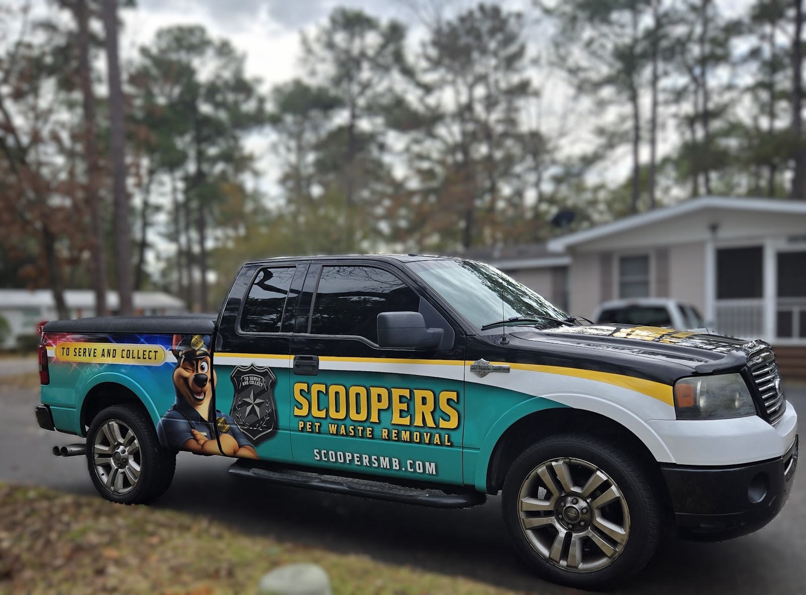 Scoopers Pet Waste Removal Service - Photo 2