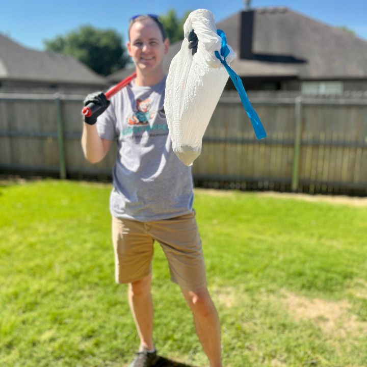 Scoop Happens - Photo 3