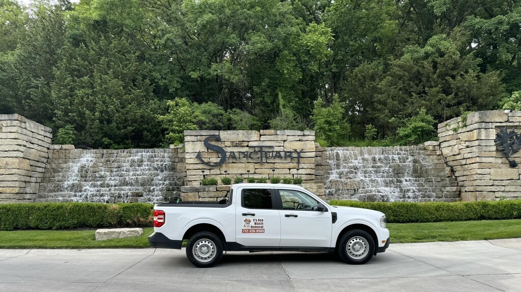 V's Dog Waste Removal