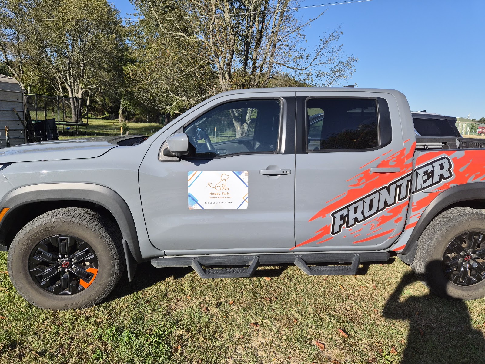 Happy Tails Dog Poop Removal - Photo 2