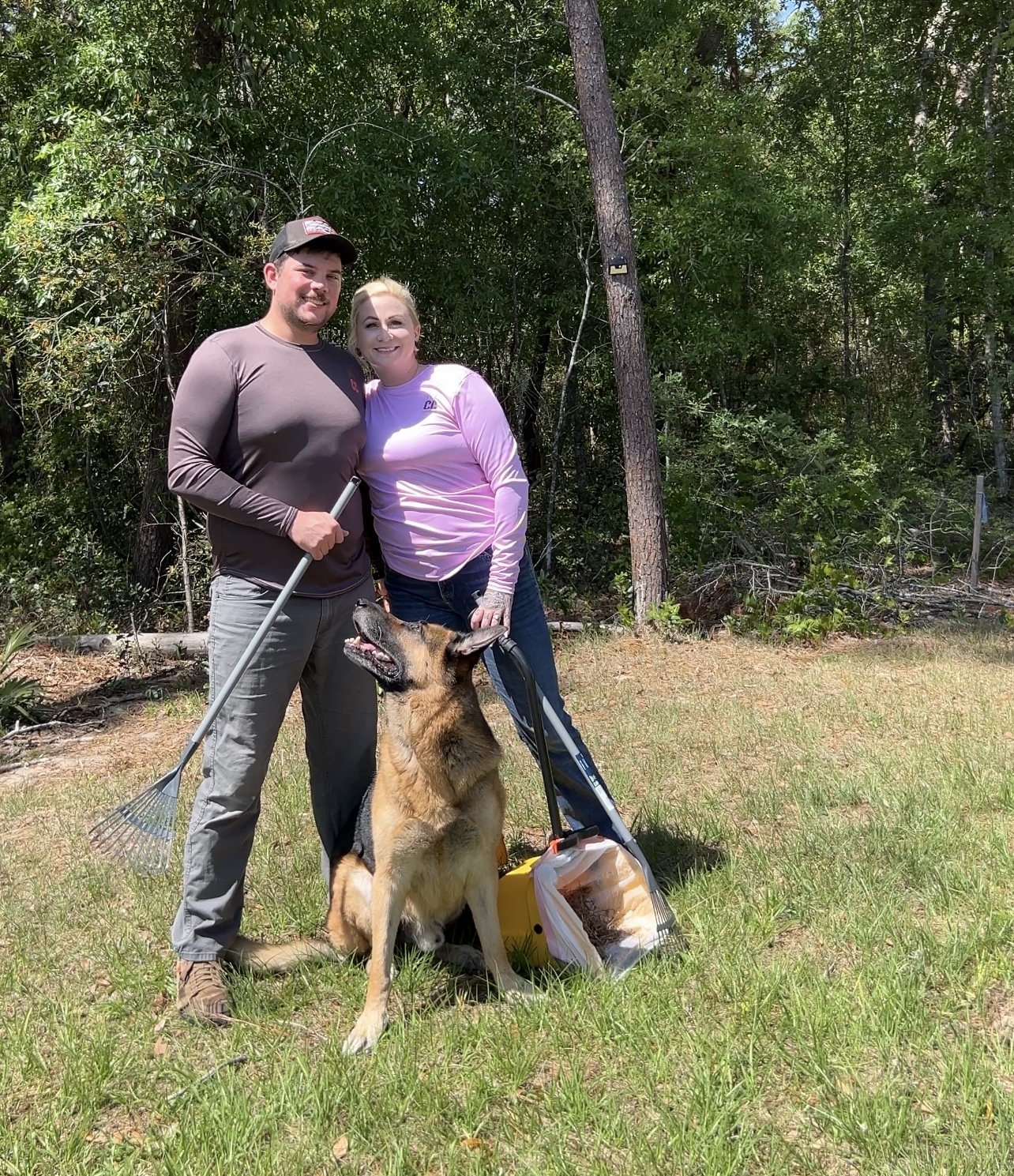 Caca Crew Pet Waste Removal - Photo 4