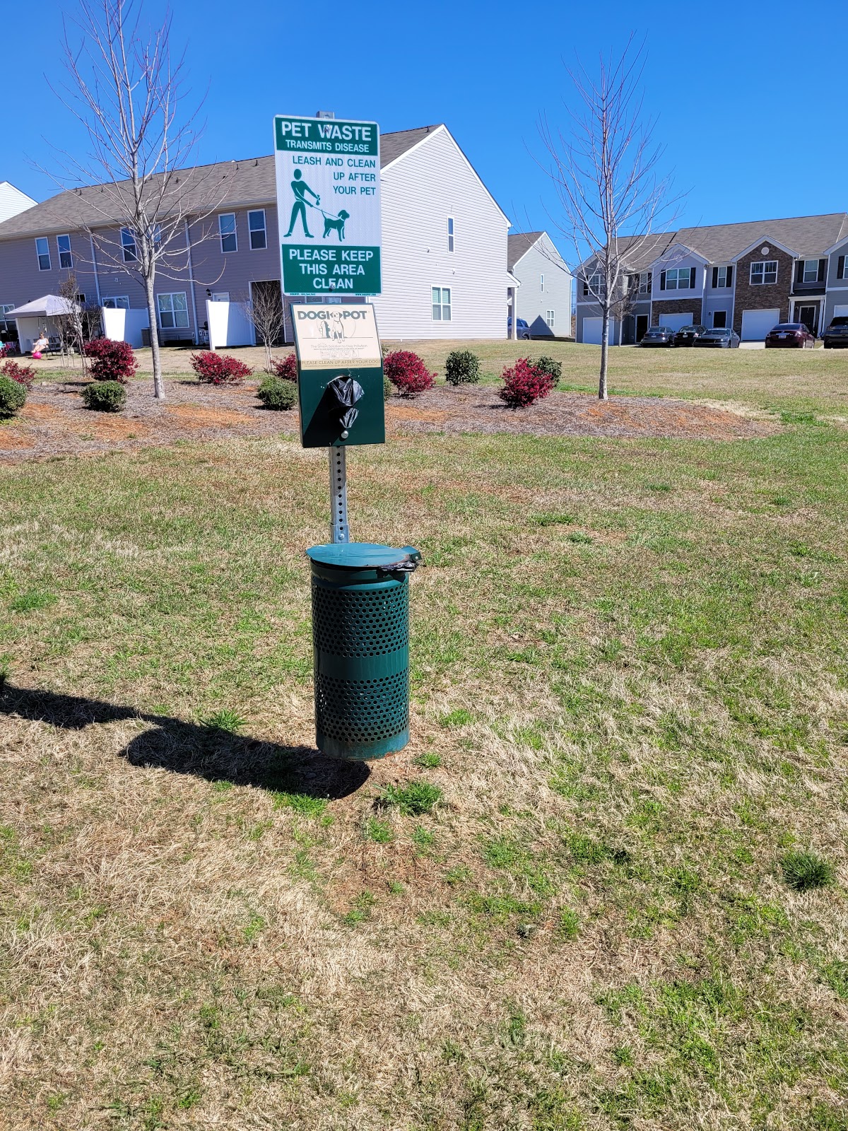 The Scoop Crew - Photo 2