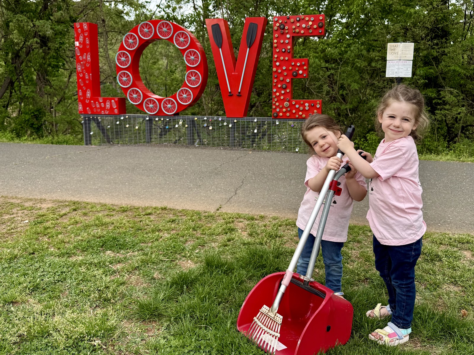 Dr. Doggie Doo - Photo 3