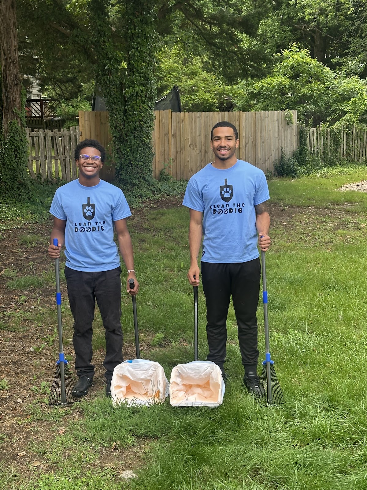 Clean The Doodie – Pet Waste Removal