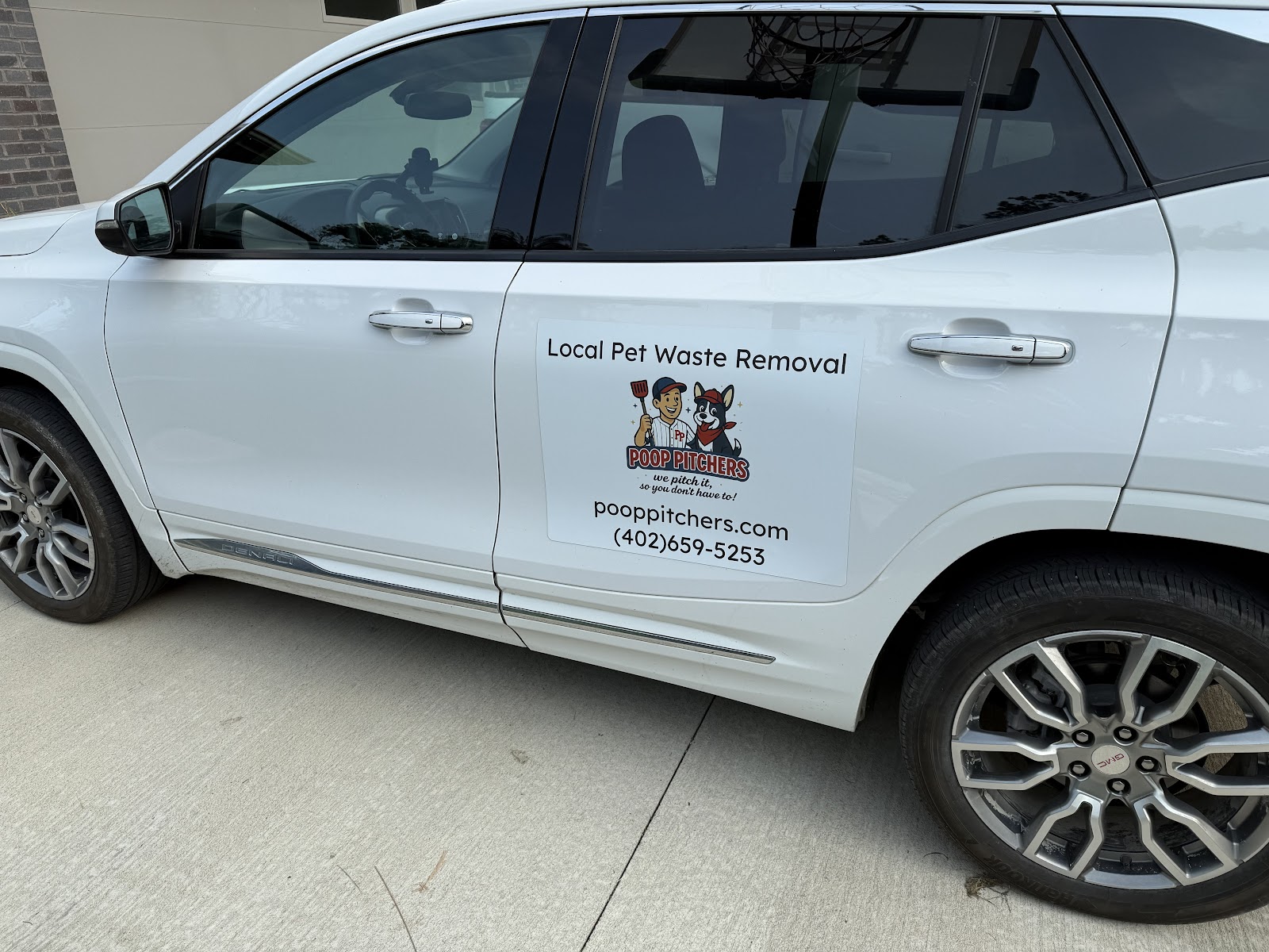 Poop Pitchers - Photo 2