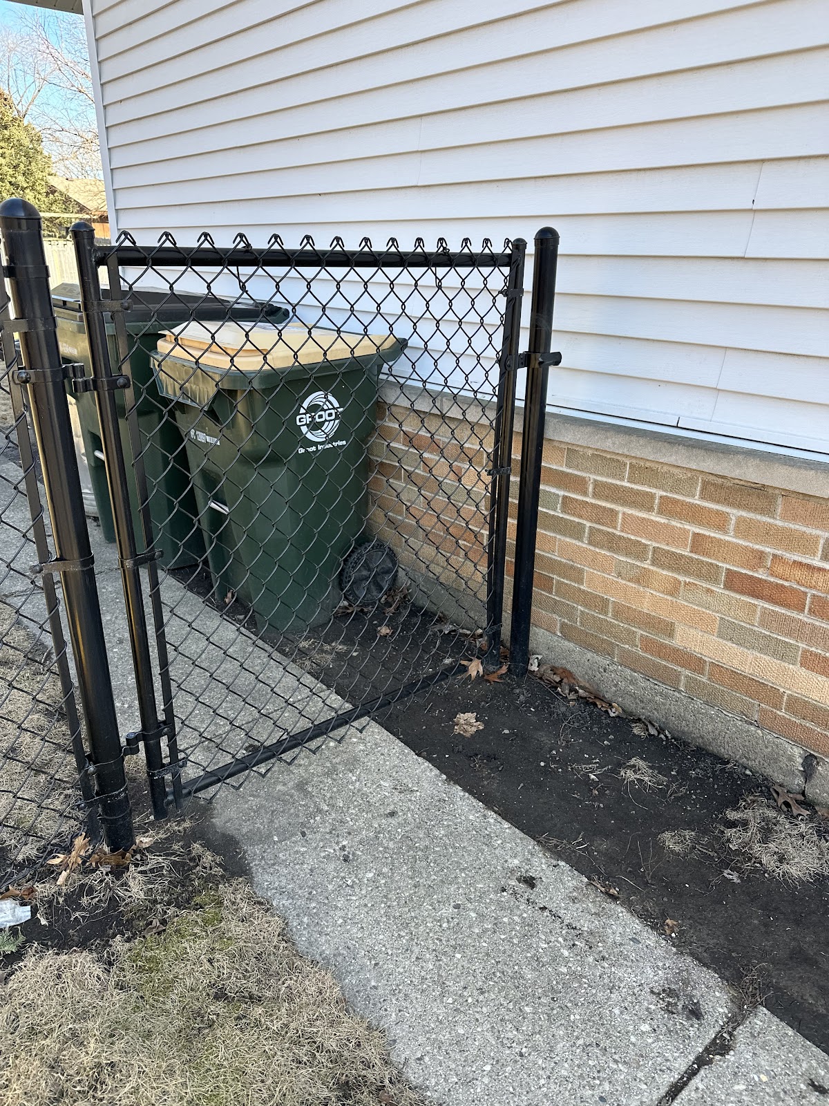 Paws and Scoops - Photo 2