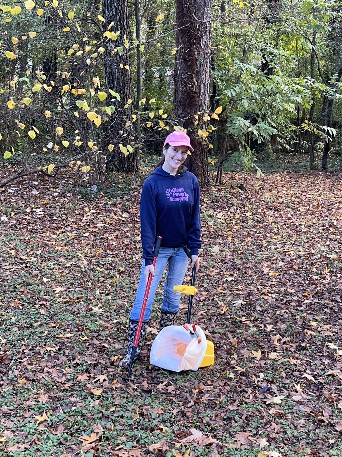 Clean Paws Scooping - Photo 2