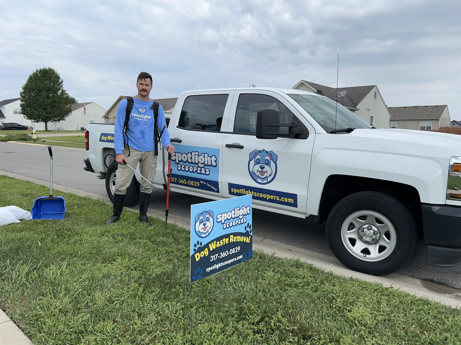 Spotlight Scoopers - Photo 2