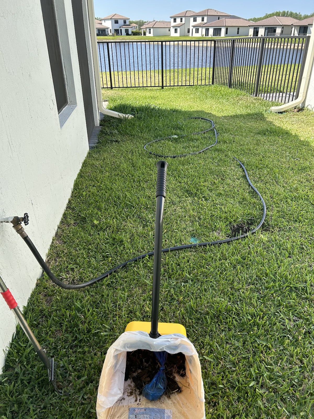 Sunshine Poop Scoopin'