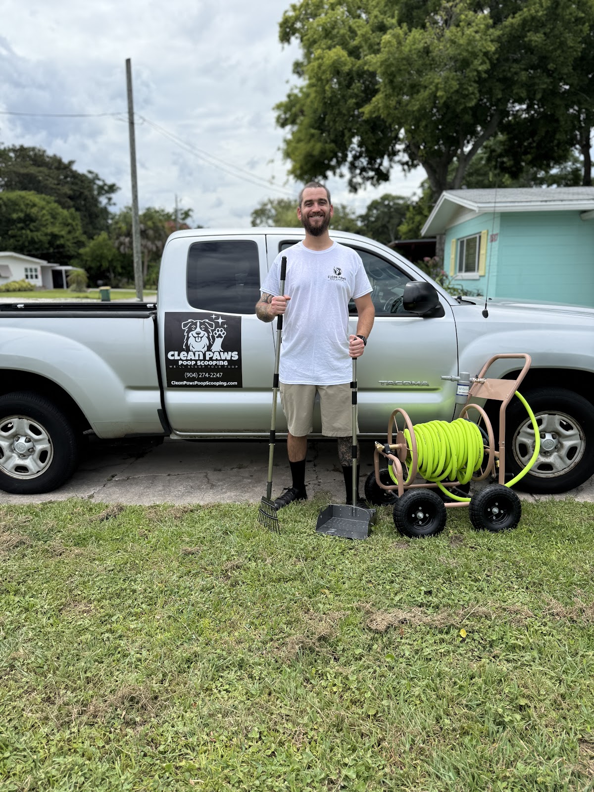 Clean Paws Poop Scooping